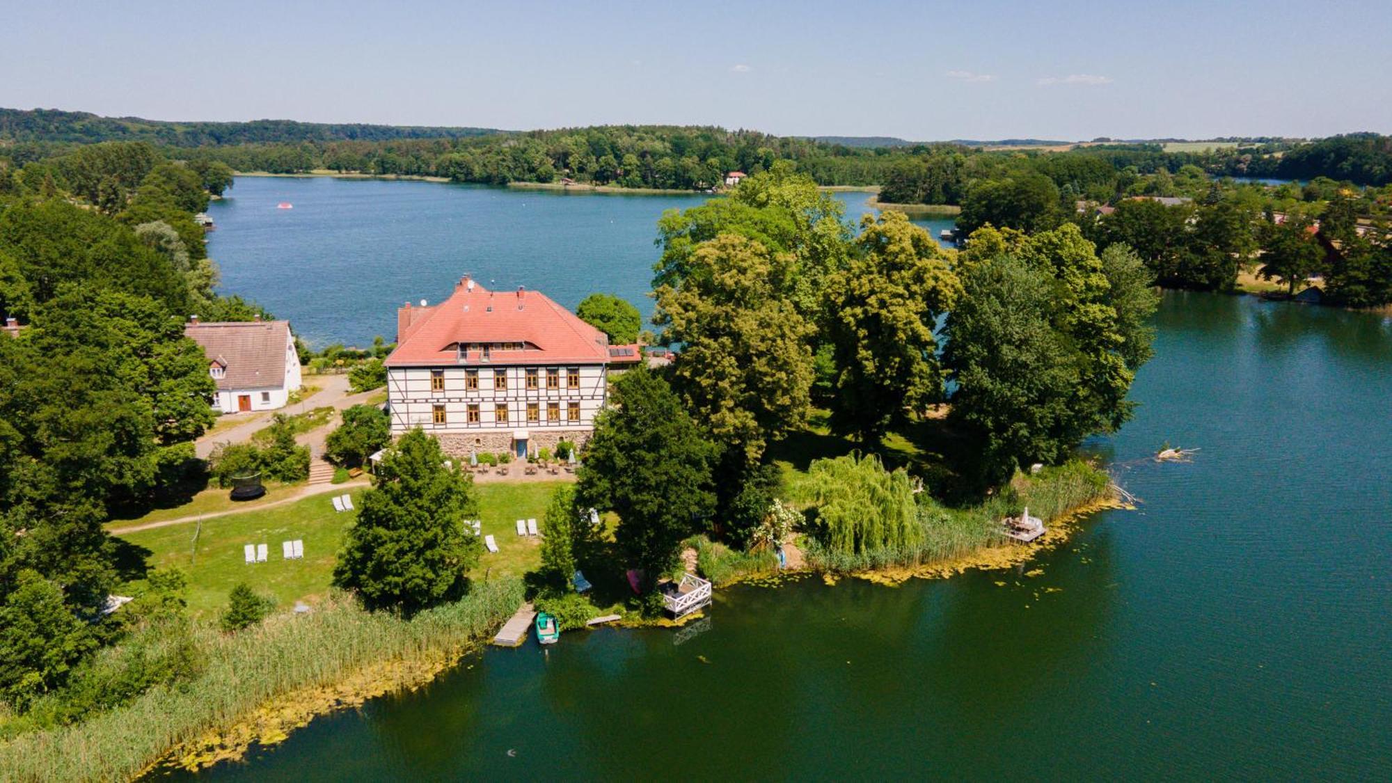 Drostenhaus Feldberg Feldberger Seenlandschaft Екстериор снимка